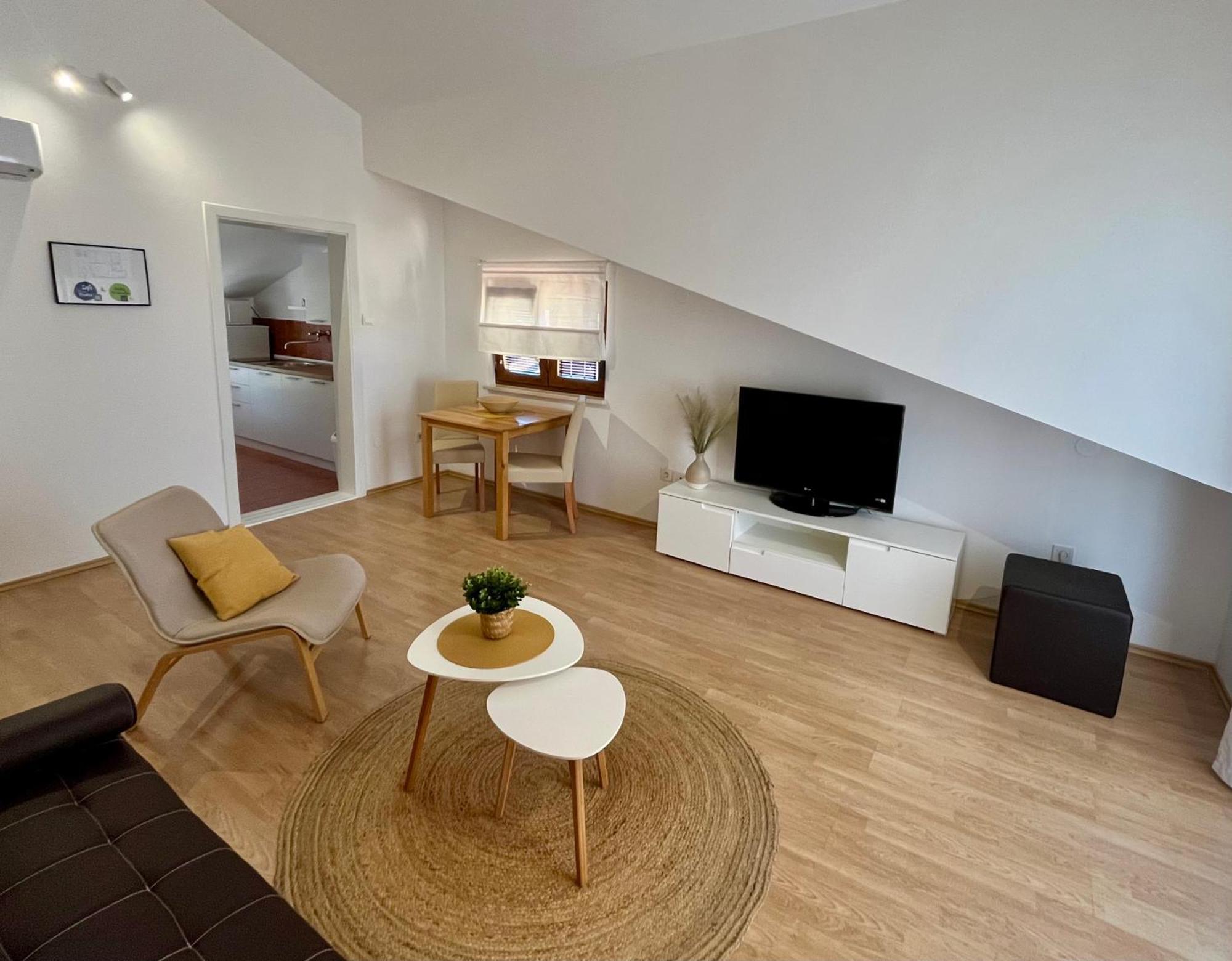 Dejana Apartamento Štinjan